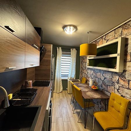 Mox Downtown Apartman Debrecen Ngoại thất bức ảnh