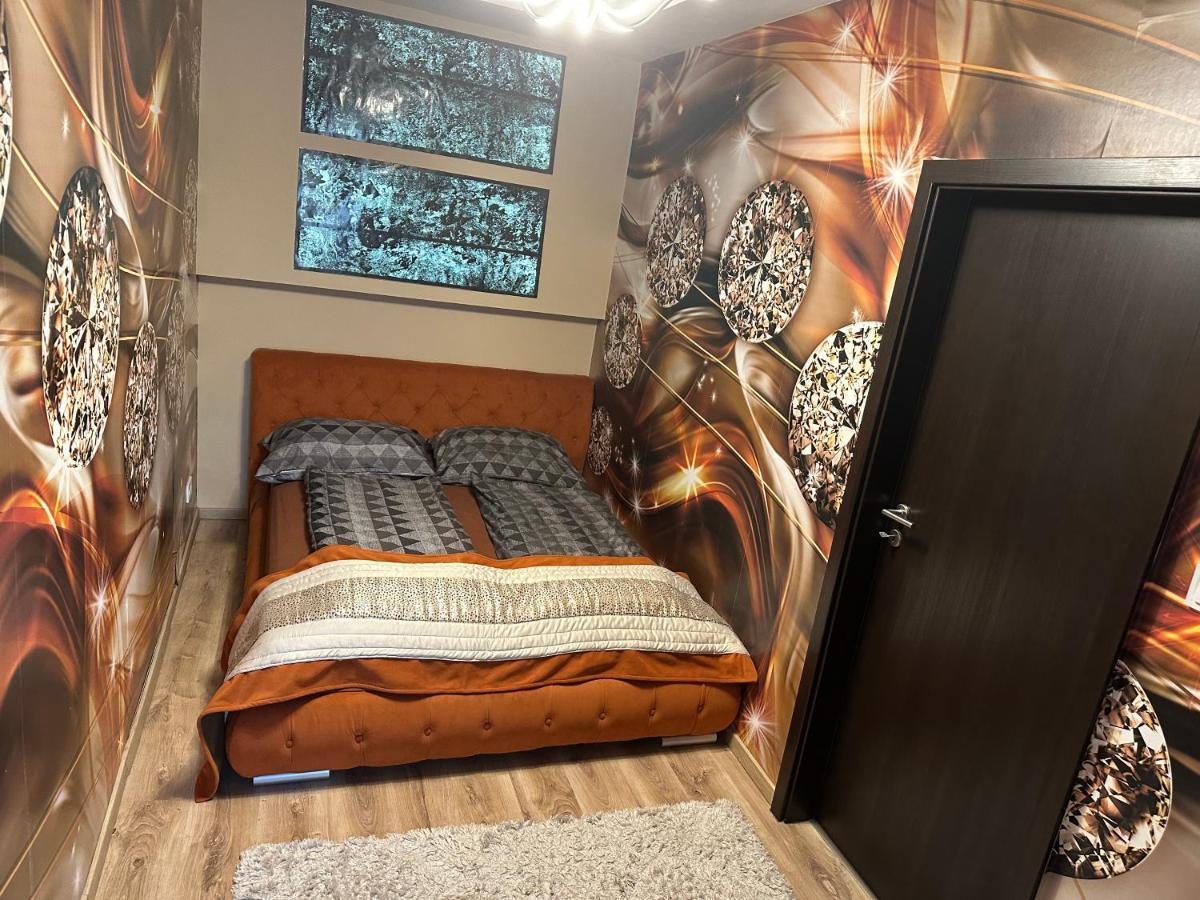 Mox Downtown Apartman Debrecen Ngoại thất bức ảnh