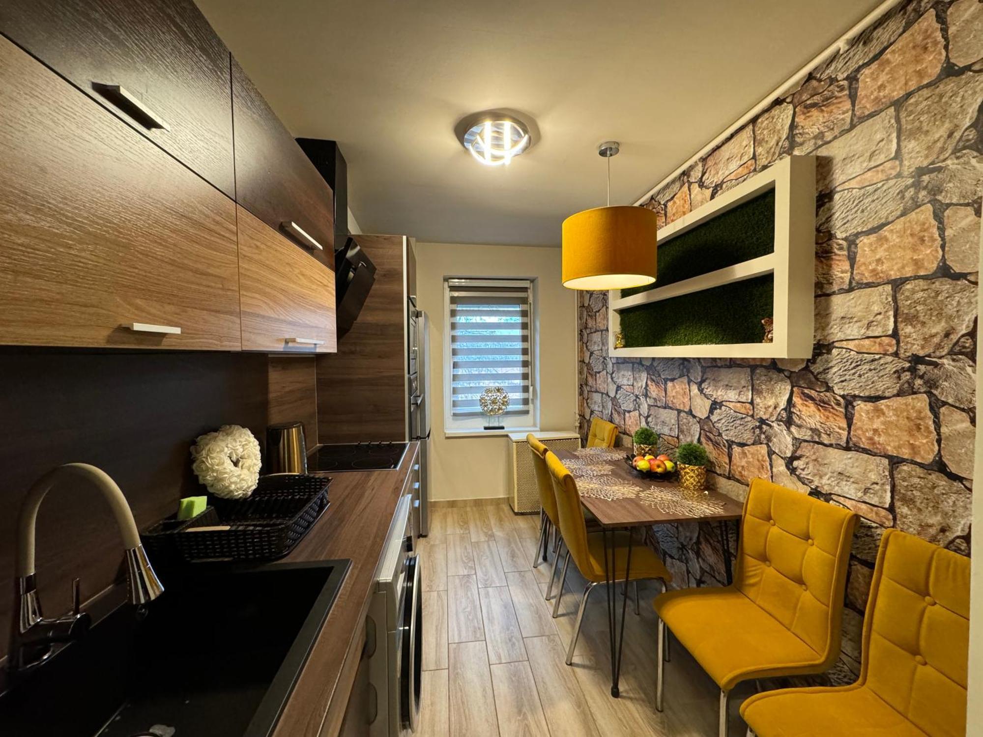 Mox Downtown Apartman Debrecen Ngoại thất bức ảnh