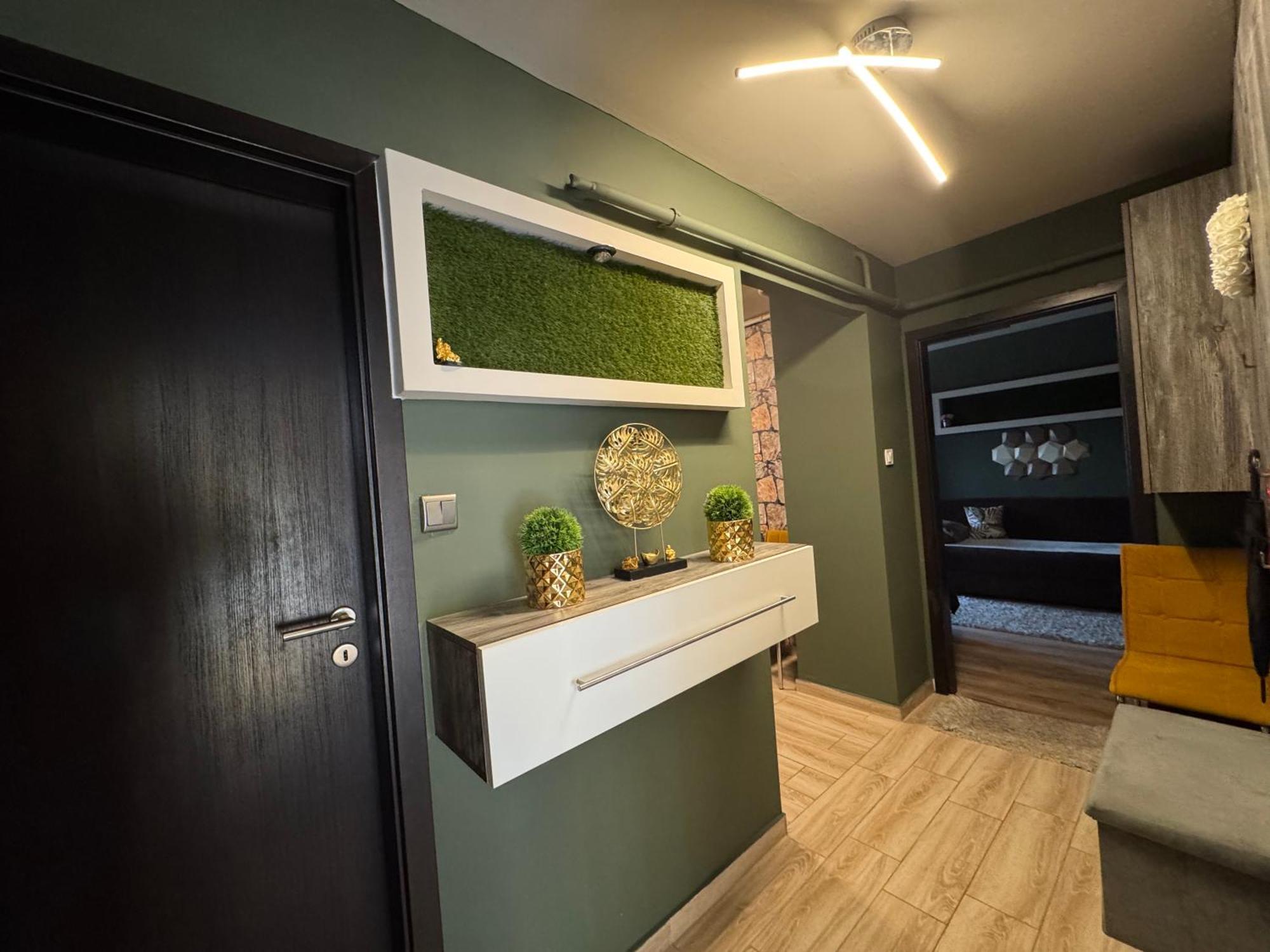 Mox Downtown Apartman Debrecen Ngoại thất bức ảnh
