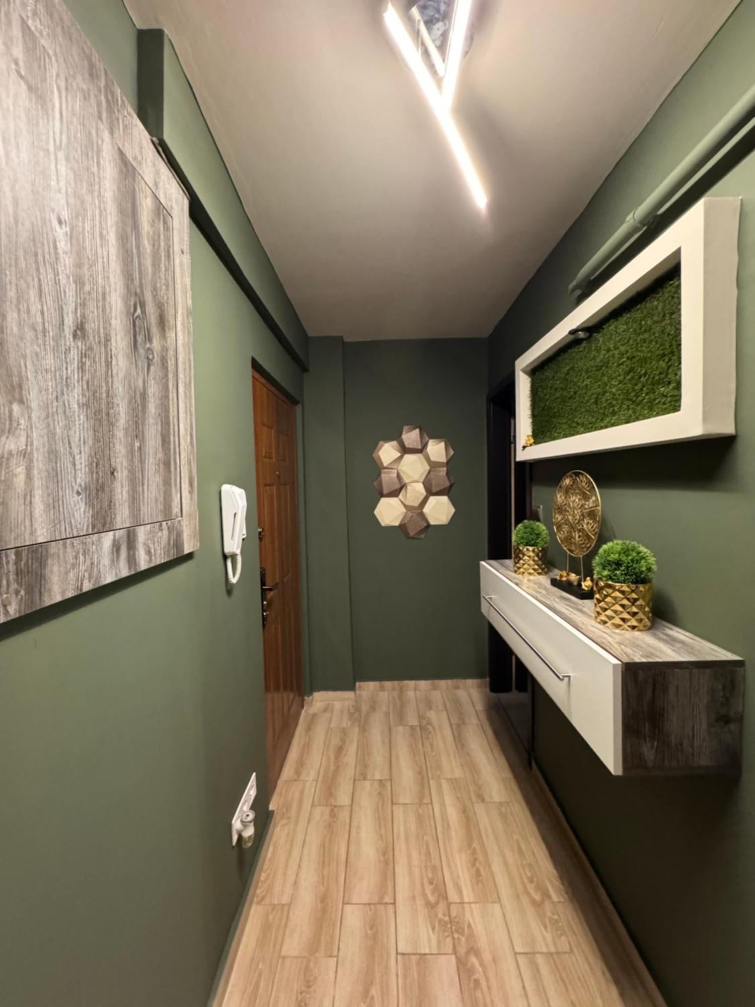Mox Downtown Apartman Debrecen Ngoại thất bức ảnh