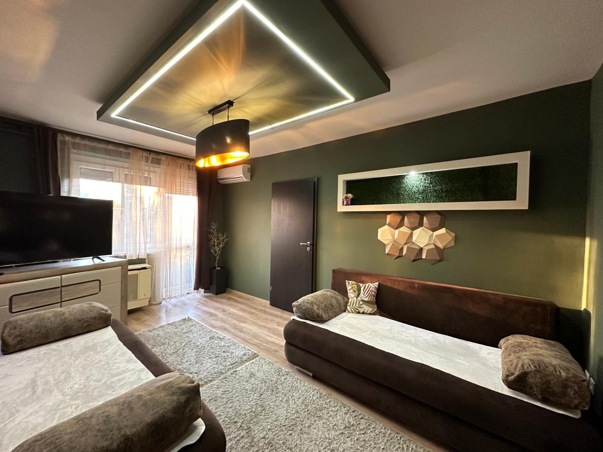 Mox Downtown Apartman Debrecen Ngoại thất bức ảnh