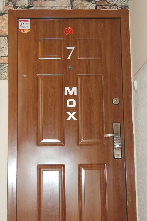 Mox Downtown Apartman Debrecen Ngoại thất bức ảnh